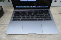 Apple Macbook Air 13 - 2019 - Használt, megkímélt - 500 Gb SSD