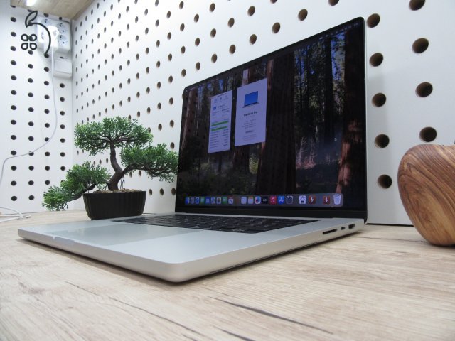 Apple Macbook 16 M1 Pro - 2021 - Használt, szép állapot - 1 Tb SSD!!!