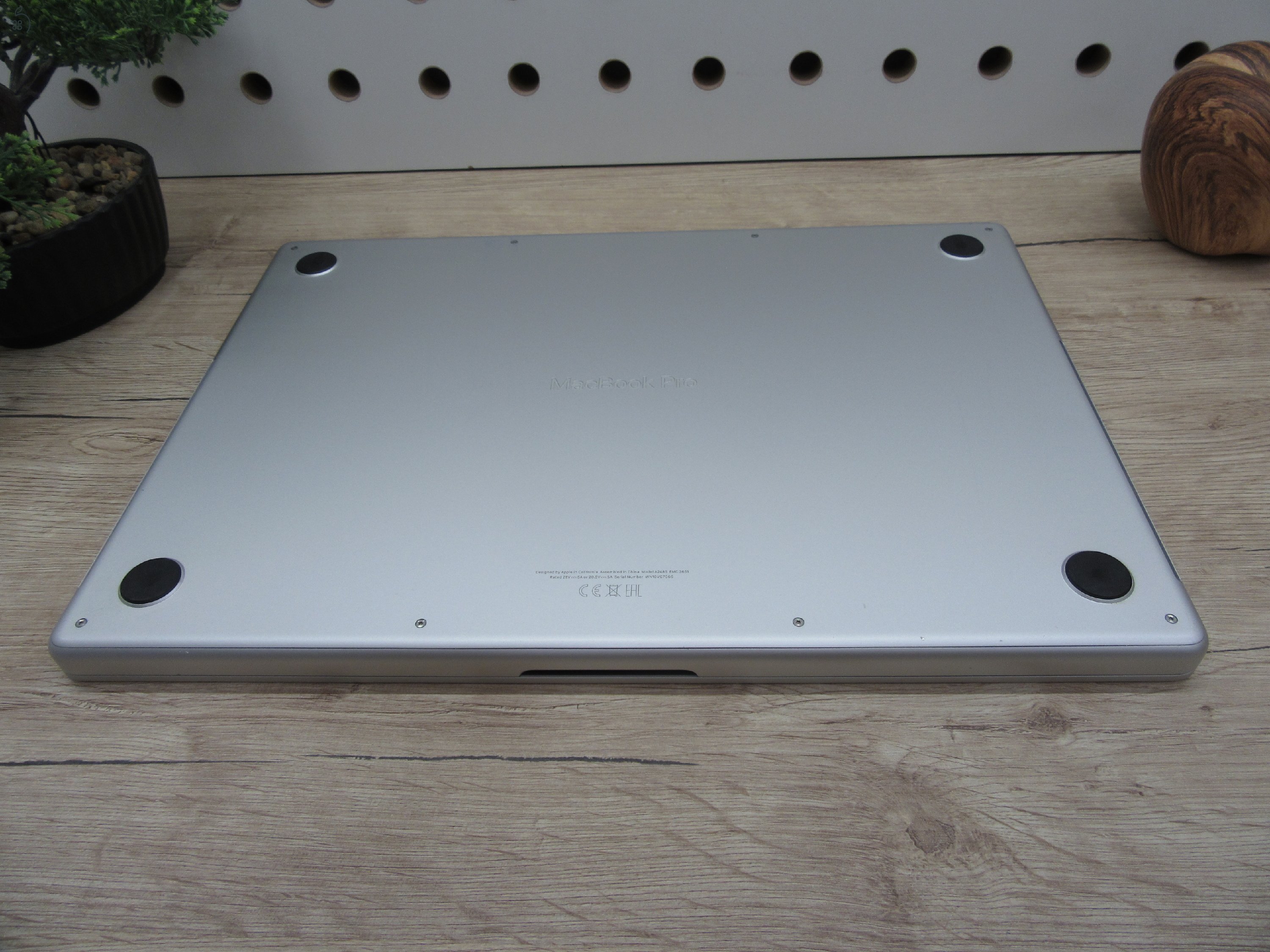 Apple Macbook 16 M1 Pro - 2021 - Használt, szép állapot - 1 Tb SSD!!!