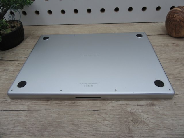 Apple Macbook 16 M1 Pro - 2021 - Használt, szép állapot - 1 Tb SSD!!!