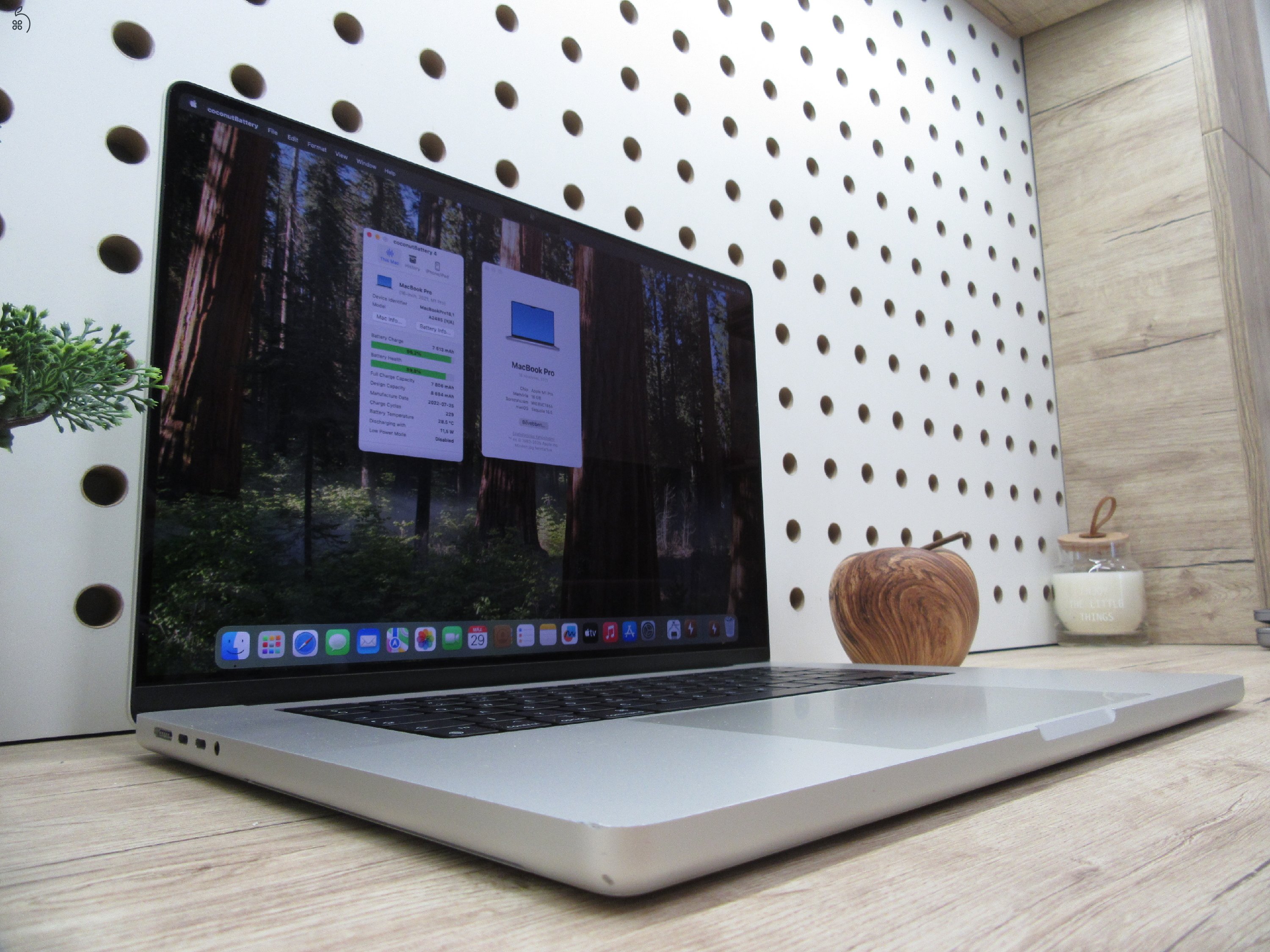 Apple Macbook 16 M1 Pro - 2021 - Használt, szép állapot - 1 Tb SSD!!!
