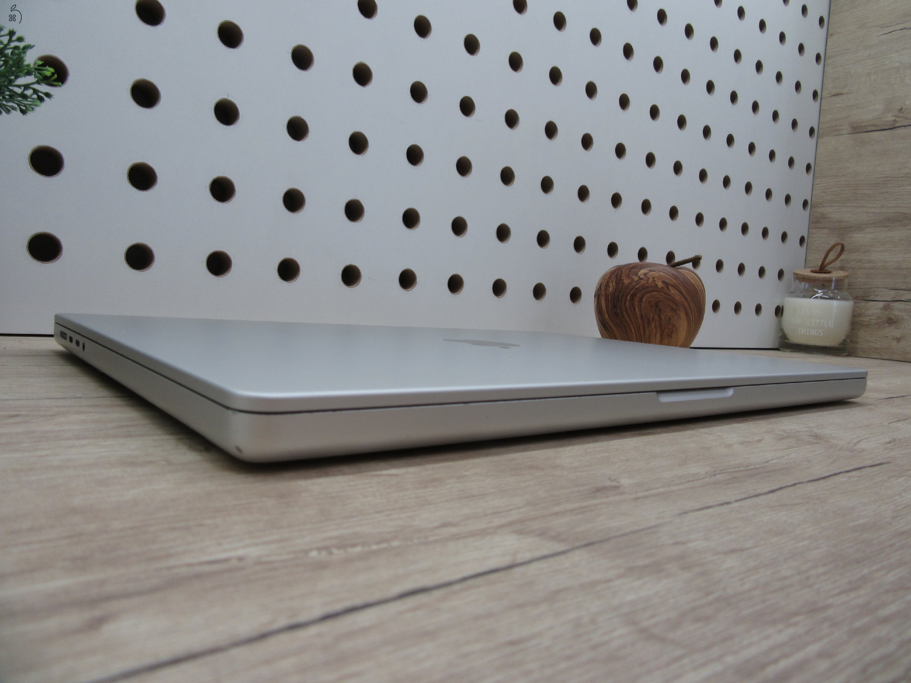 Apple Macbook 16 M1 Pro - 2021 - Használt, szép állapot - 1 Tb SSD!!!