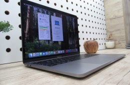 Apple Retina Macbook Pro Touchbar 13 - 2018 - Használt, szép állapot - 500 Gb SSD