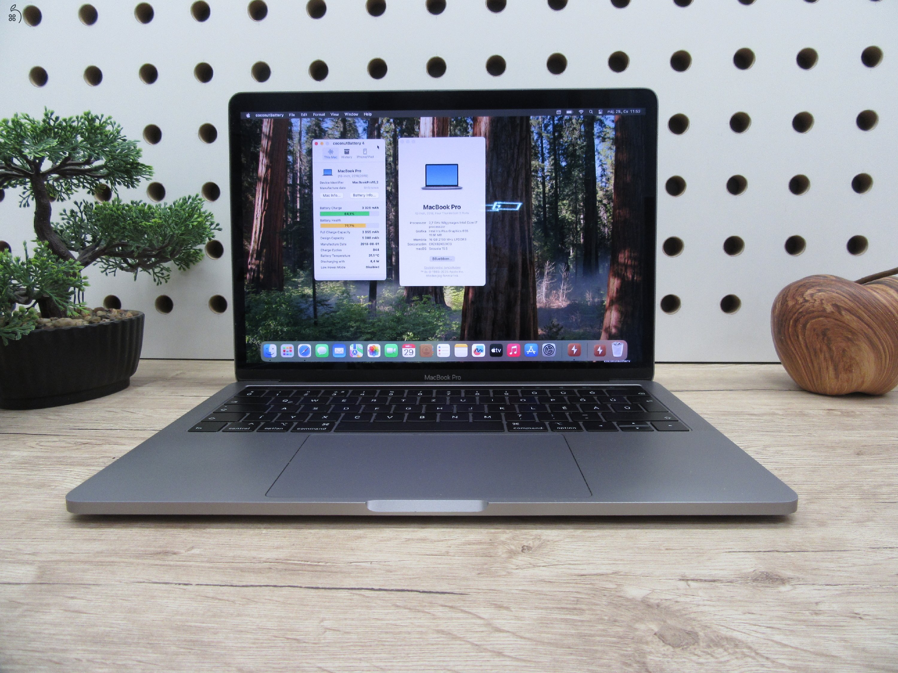 Apple Retina Macbook Pro Touchbar 13 - 2018 - Használt, szép állapot - 500 Gb SSD