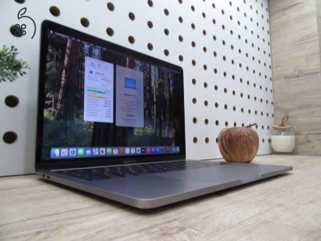  Apple Retina Macbook Pro Touchbar 13 - 2018 2019-es gyártás - Használt, megkímélt állapot - 500 Gb SSD 