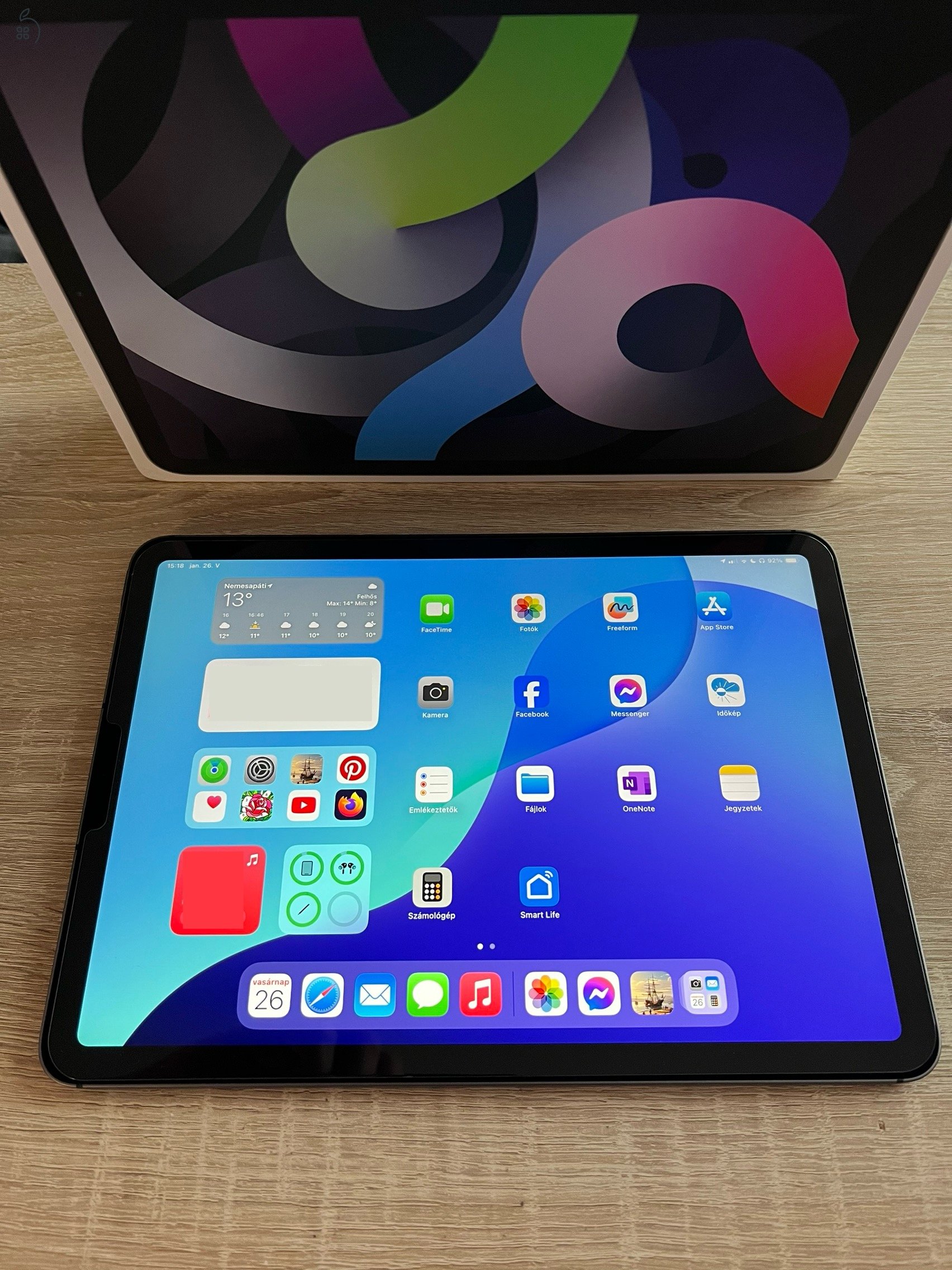 Apple iPad Air 4 Wi‑Fi + Cellular