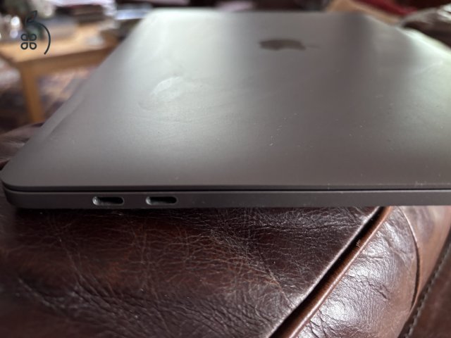 2 TB MacBook Pro M1 tökéletes műszaki állapotban eladó 529.000.- Ft