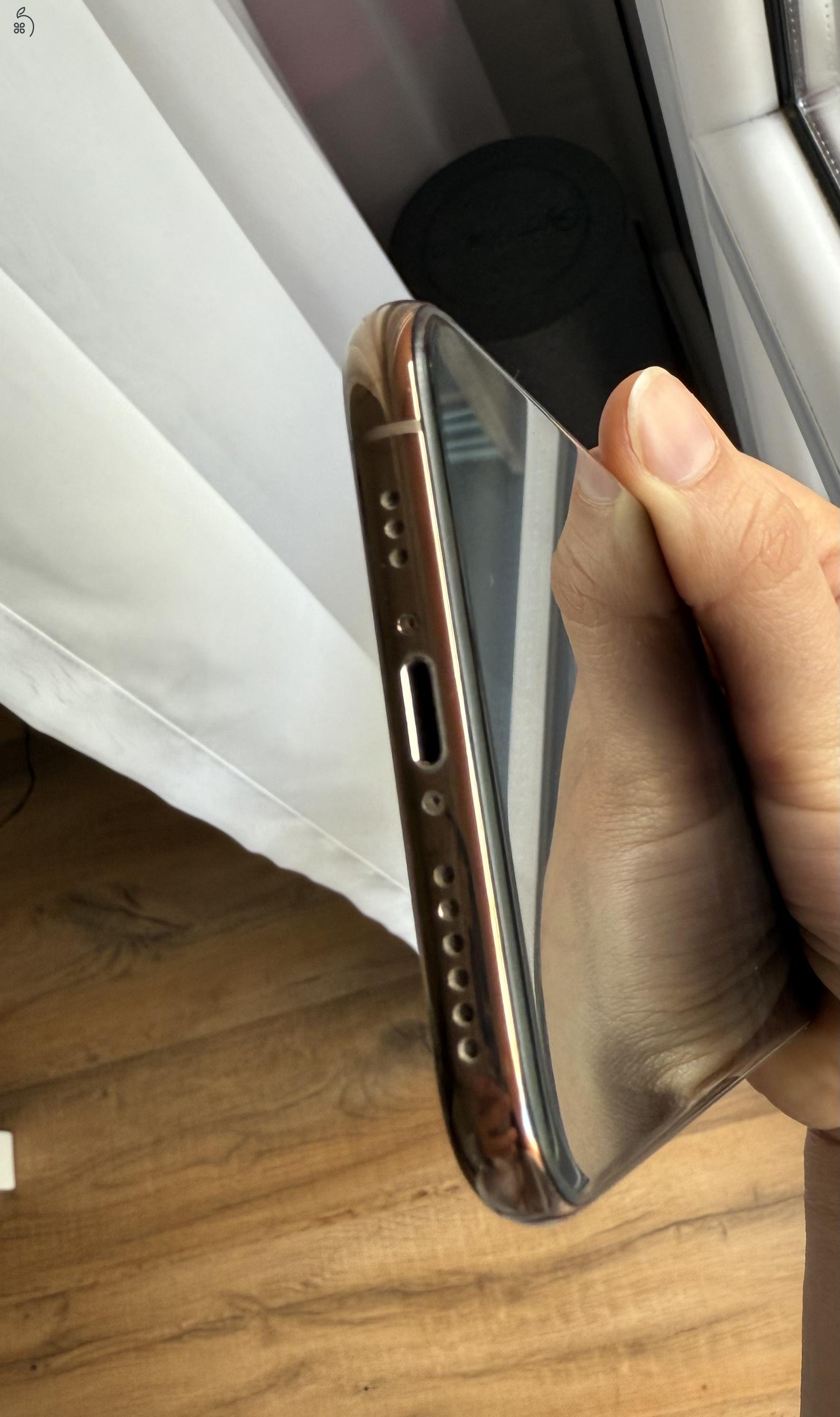 Rosegold iPhone XS