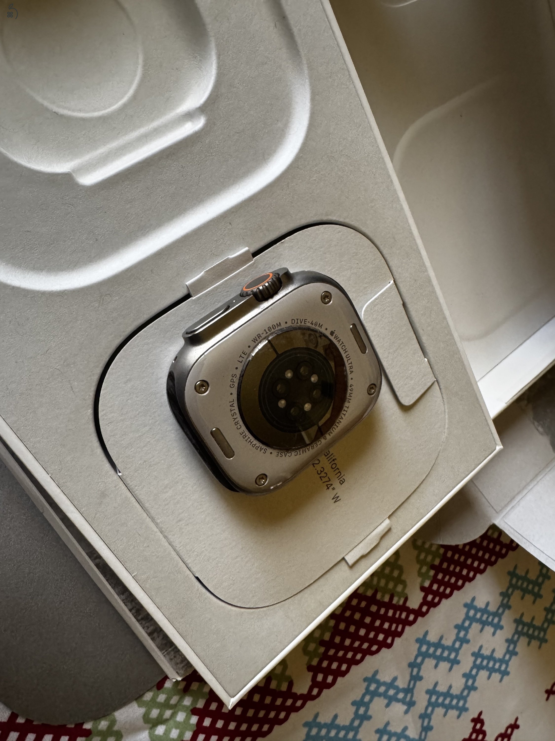 Apple Watch Ultra 2 Titanium, Cellular, hibátlan