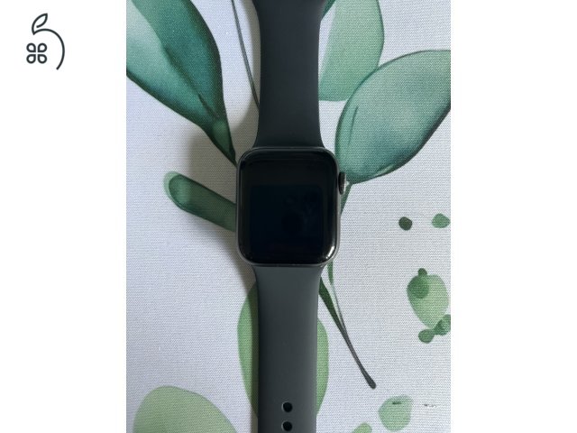 Apple Watch S4 Space gray, 40 mm, jó állapotban eladó