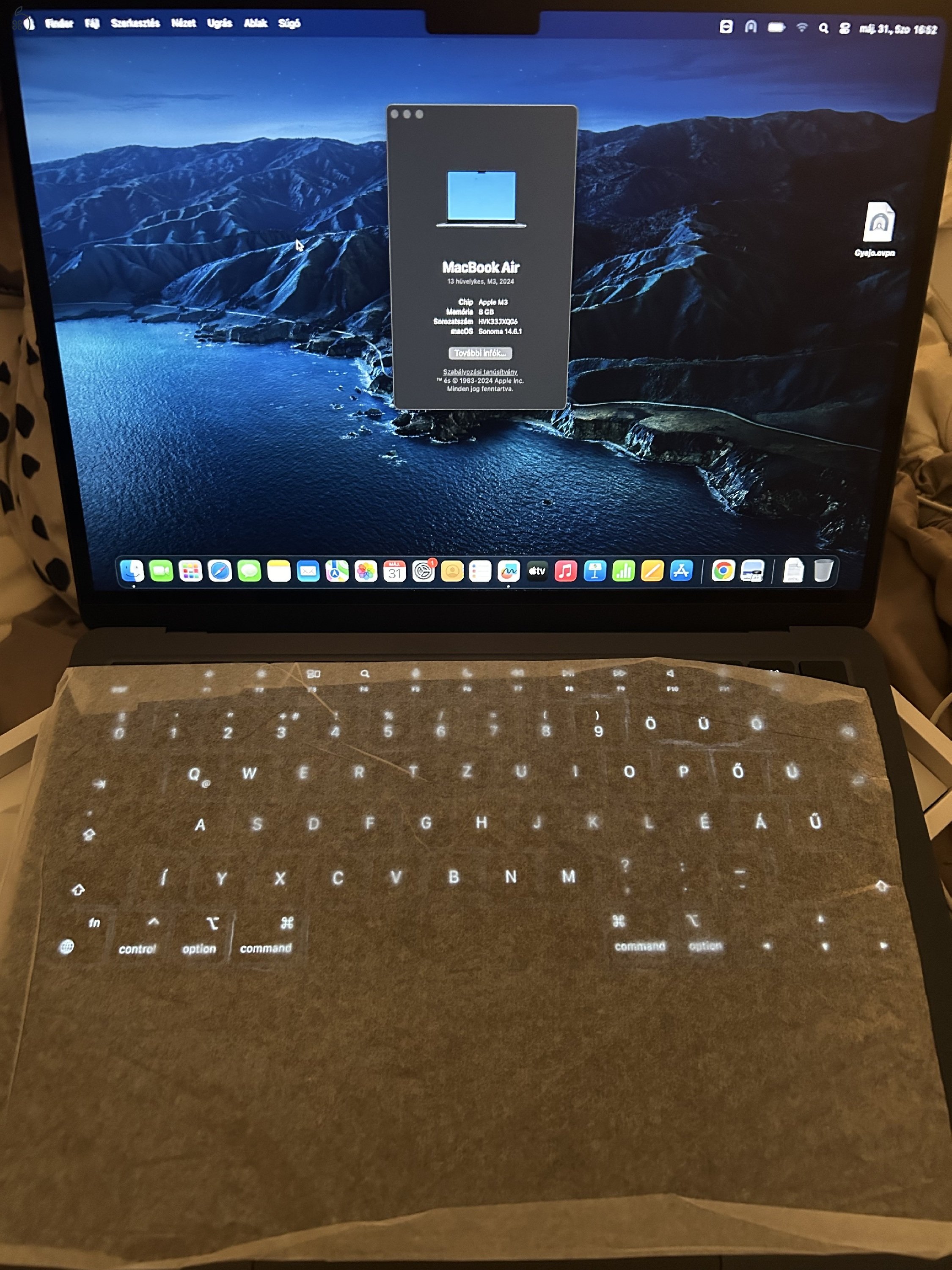 APPLE MACBOOK AIR 13.6