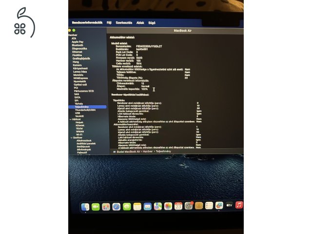 APPLE MACBOOK AIR 13.6