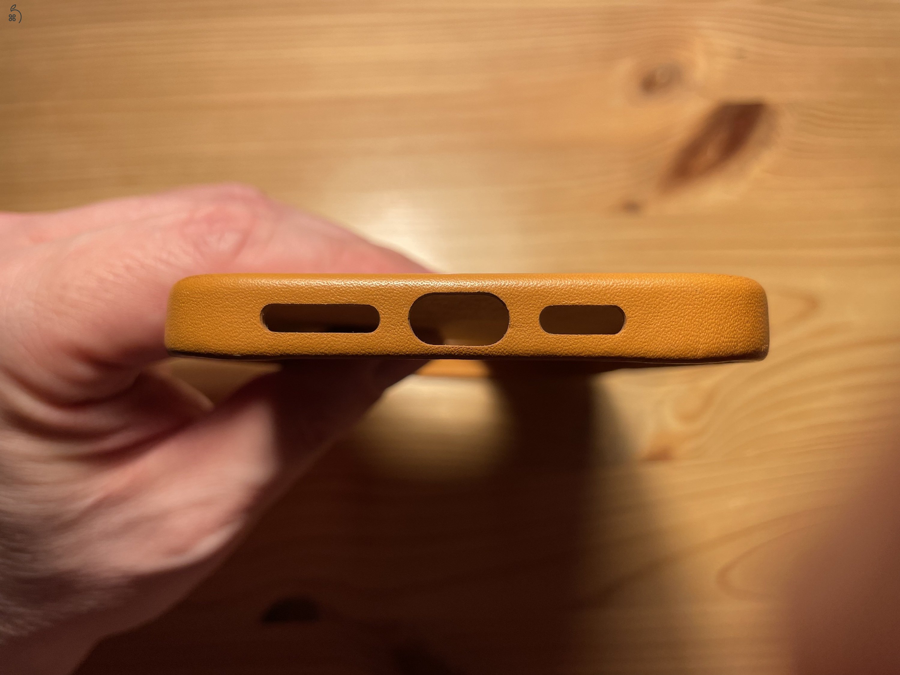 iPhone 13 Pro Max Apple bőrtok