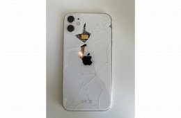 Iphone 11 64GB törött hátlap, hibátlan működés