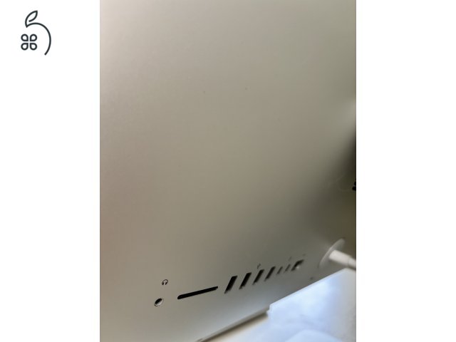 iMac 2017 21,5” 2,3 GHz dual core i5 / 8 GB DDR4 / 256 SSD