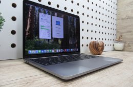Apple Macbook Pro 13 Touchbar M1 - 2020 - Használt