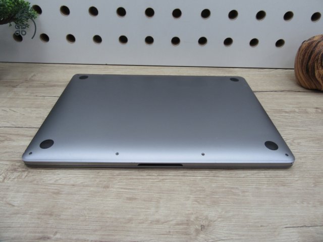 Apple Macbook Pro 13 Touchbar M1 - 2020 - Használt