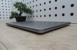 Apple Macbook Pro 13 Touchbar M1 - 2020 - Használt