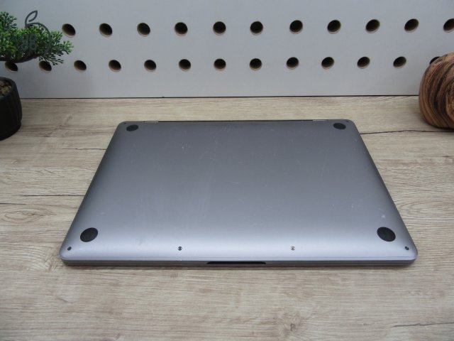  Apple Macbook Pro 13 Touchbar M1 - 2021 - Használt 