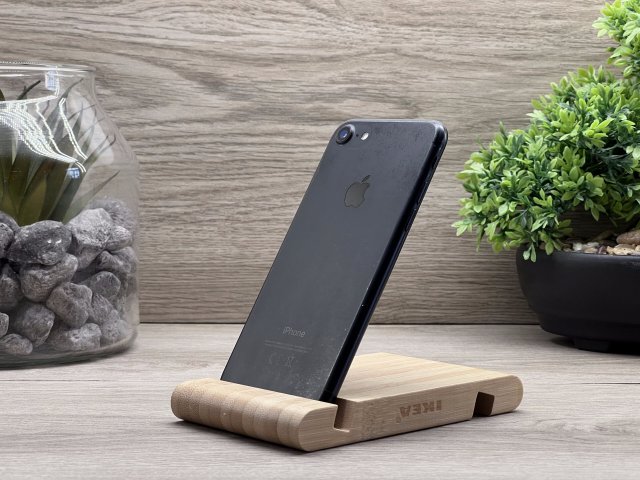 iPhone 7 Black 32GB 2 ÉV Garanciával Számlával Aksi 100%