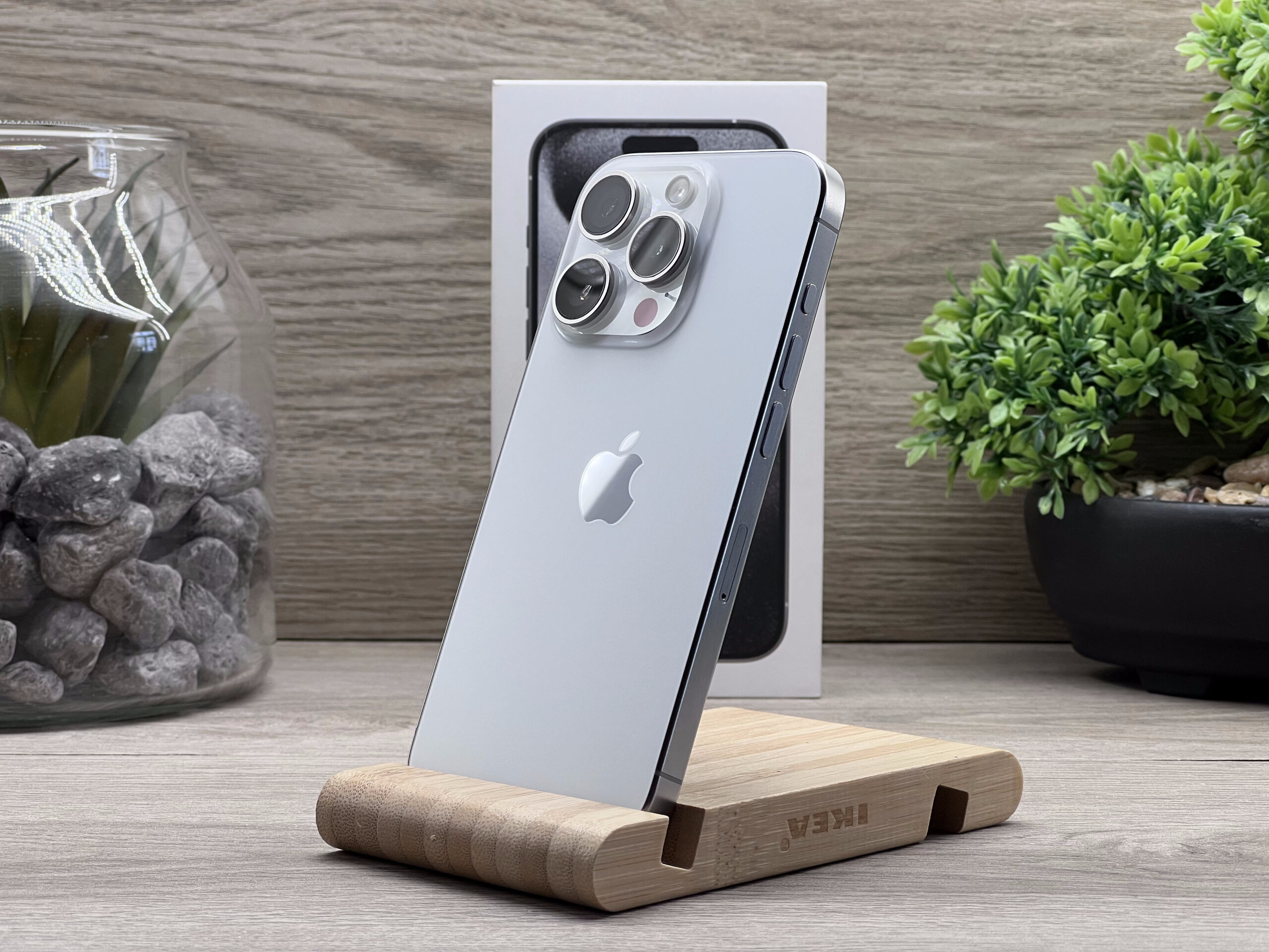Hibátlan iPhone 15 Pro White Titanium 512GB 2 ÉV Garanciával Számlával