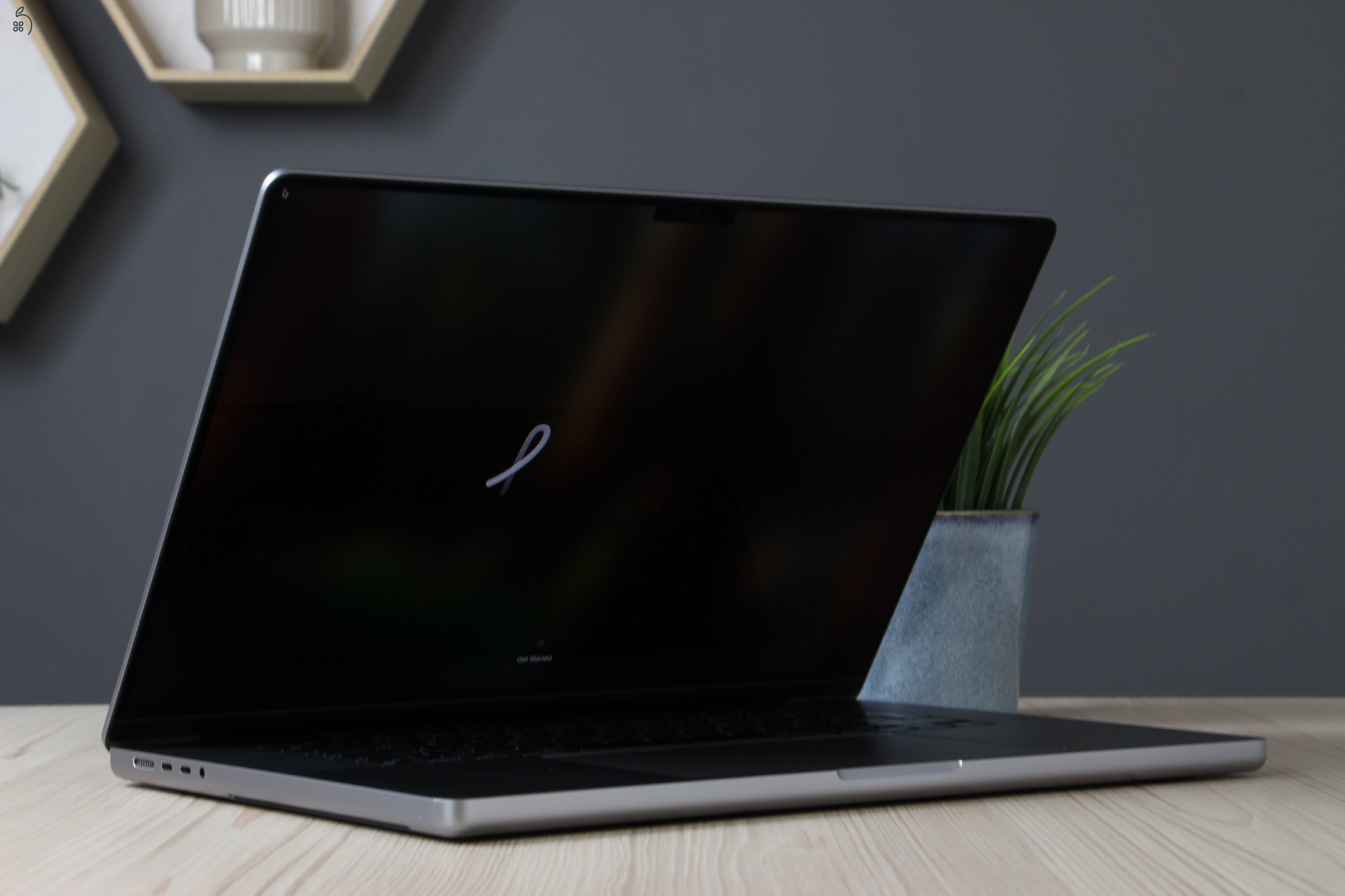 Apple MacBook Pro 16