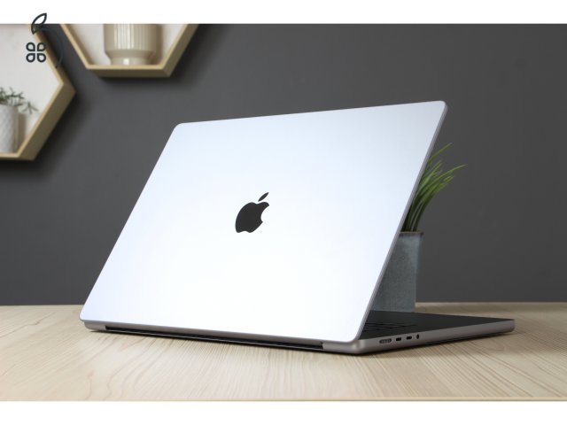 Apple MacBook Pro 16