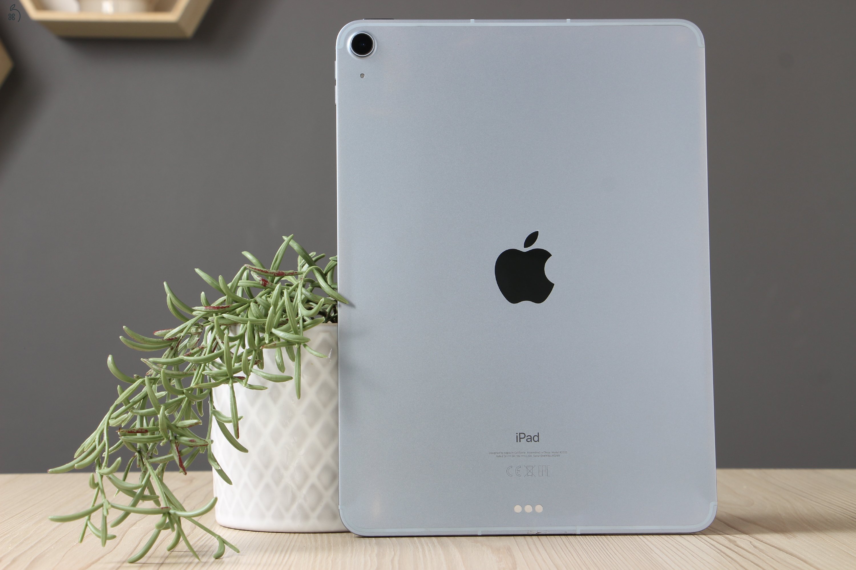 Apple iPad Air 4 64GB Cellular Blue C US-6792