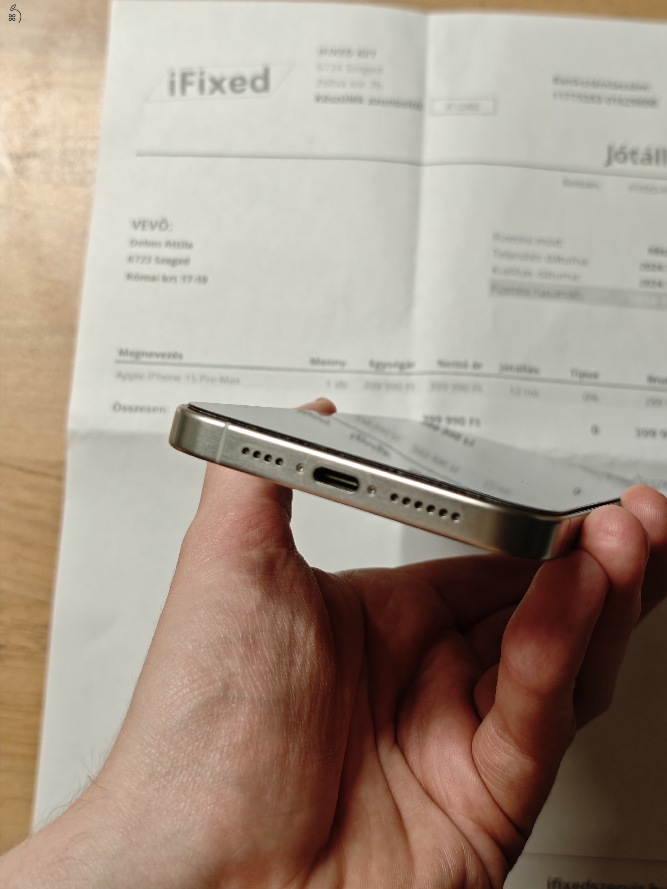 Iphone 15 Pro Max 94% akku, független, 256gb