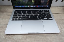 Apple Macbook Pro 13 Touchbar M1 - 2021 - Használt, megkímélt, szép állapot