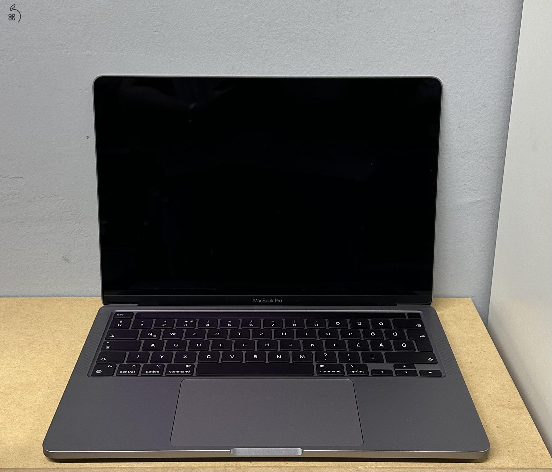 MacBook Pro 2022 M2 13,3 hüvelykes 256GB belső memóriával, MNEH3MG/A