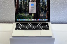Hibátlan MacBook Air 2022 13 M2 256GB 2 ÉV Garanciával Számlával