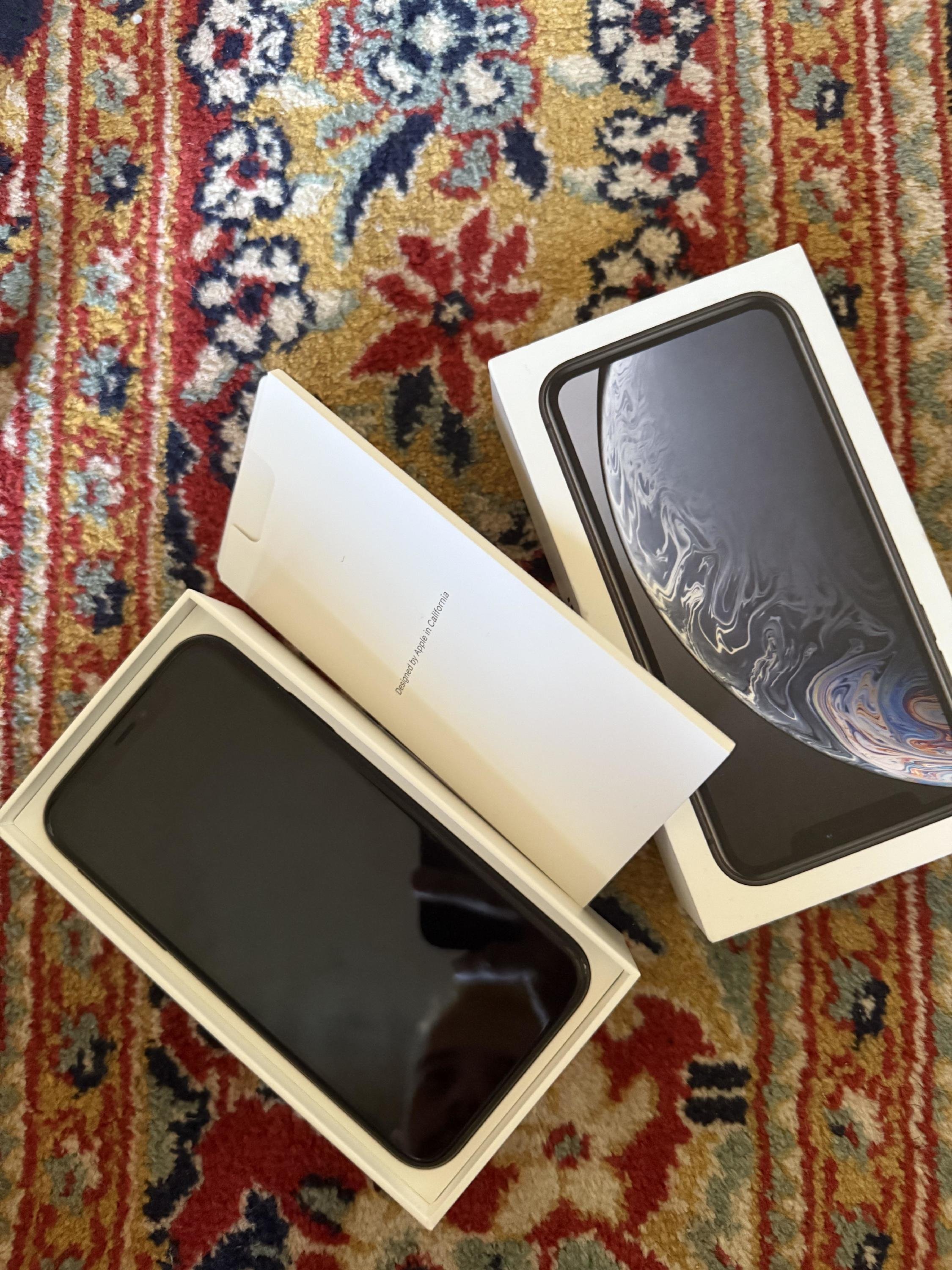 Eladó 64 Gb-os Iphone XR