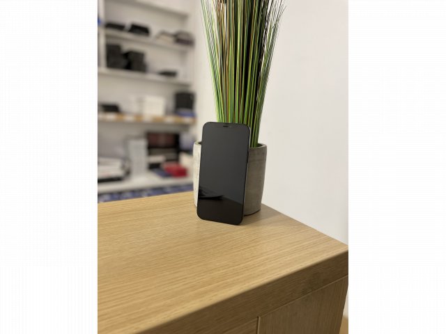 Apple iPhone 12 128GB Fekete Használt Kártyafüggetlen