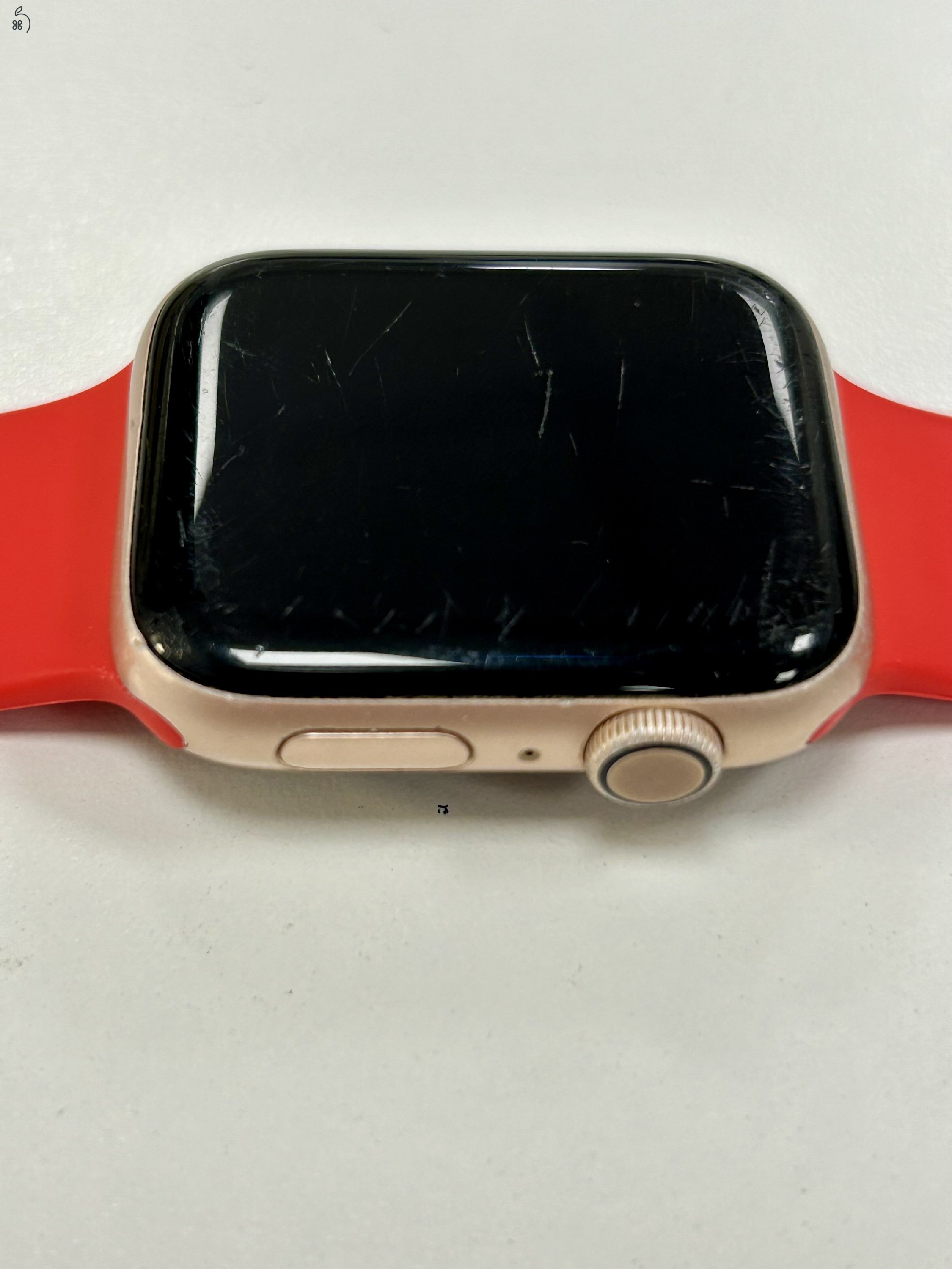 Apple Watch S4 44MM Rose Gold akku 84%!