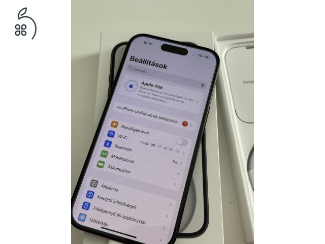 Eladó vadiúj állapotú iPhone 15, 128 GB, fekete színű! 