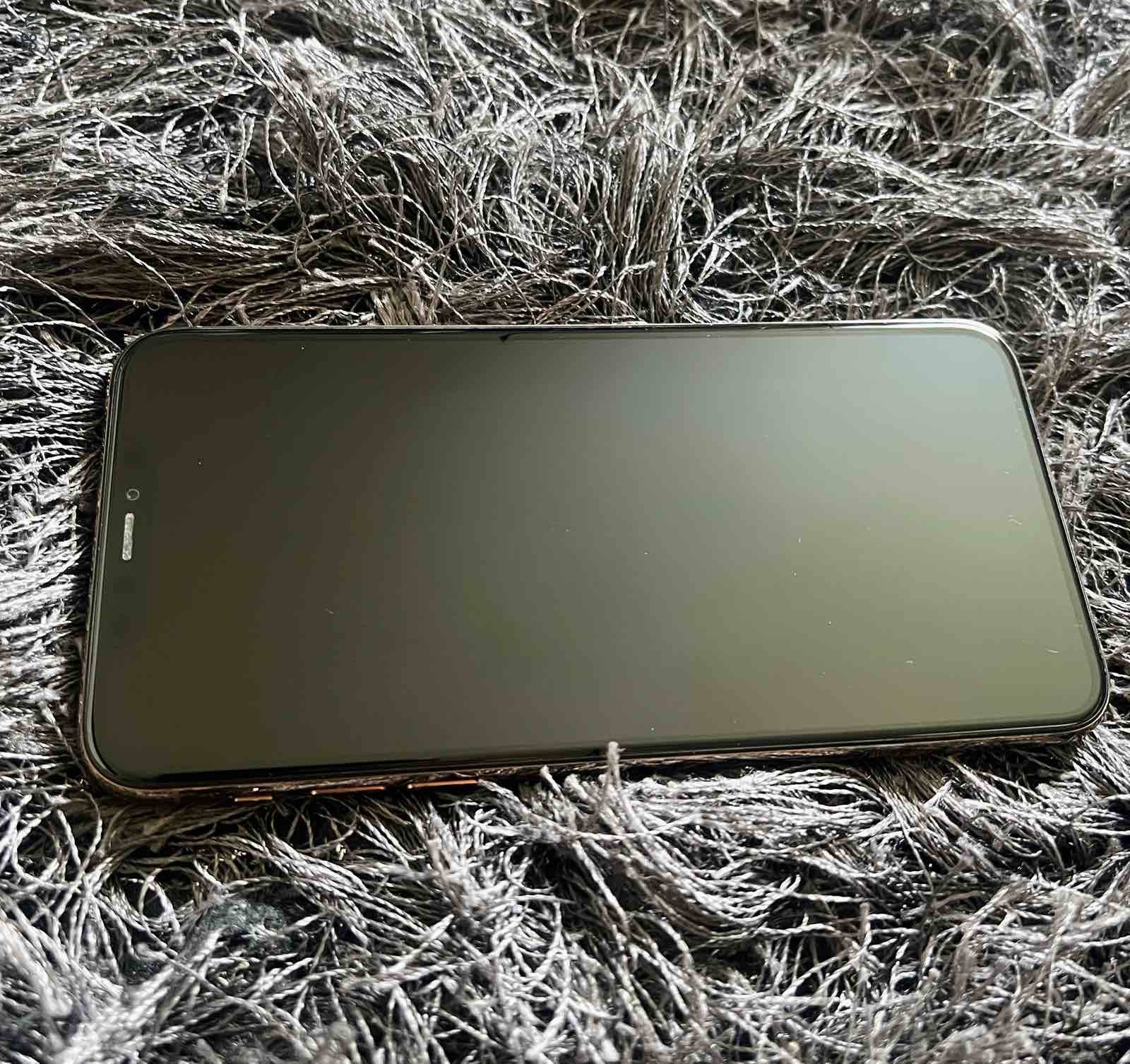 iPhone 11 pro max 256 GB, 81% akksi