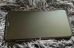 iPhone 11 pro max 256 GB, 81% akksi