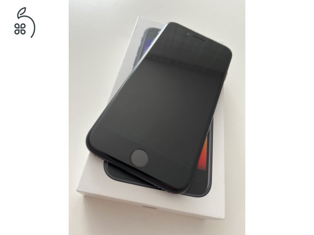 iPhone SE 2022 64GB Makulátlan! Akku 100%!