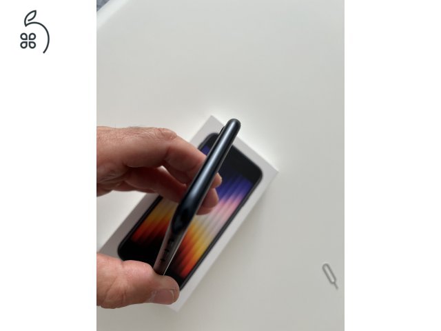 iPhone SE 2022 64GB Makulátlan! Akku 100%!