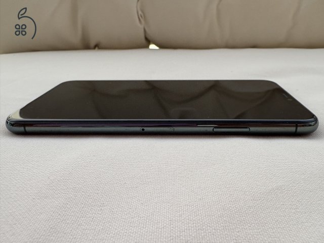 iPhone 11 Pro Max 64 GB éjzöld