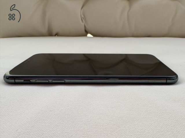 iPhone 11 Pro Max 64 GB éjzöld