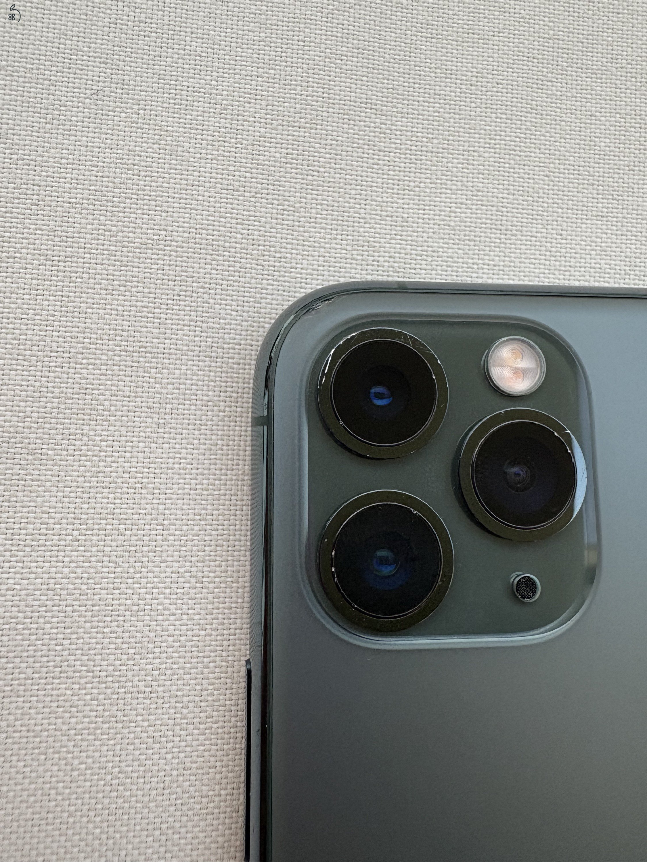 iPhone 11 Pro Max 64 GB éjzöld