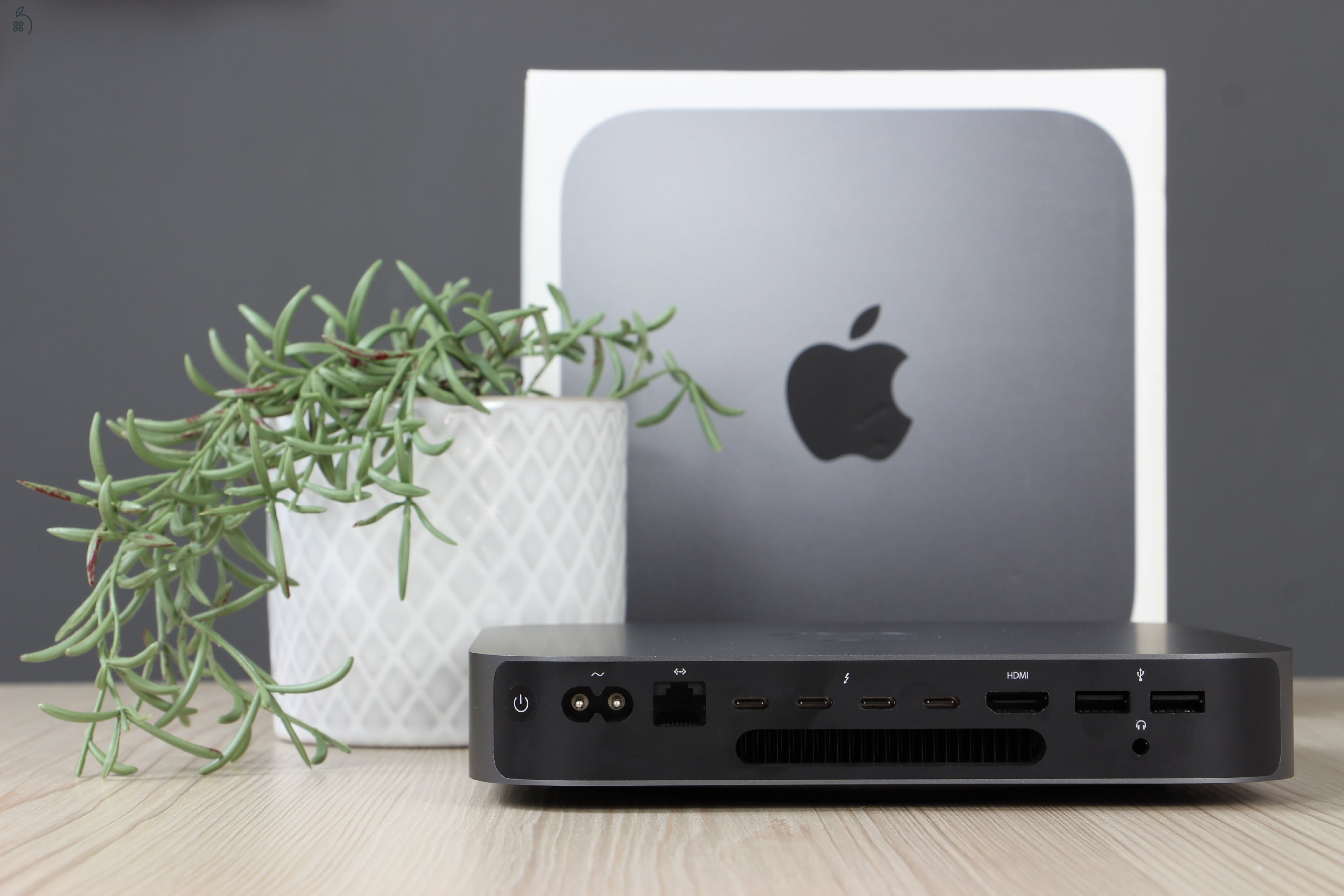 Apple Mac Mini 2018 256/ 8GB i5 A US-6821