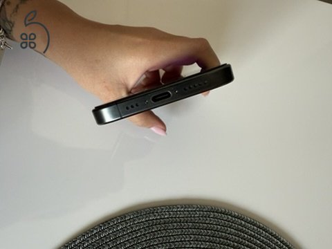 Eladó Apple iPhone 15 Pro 128 GB Tökéletes, Hibátlan Állapotban!