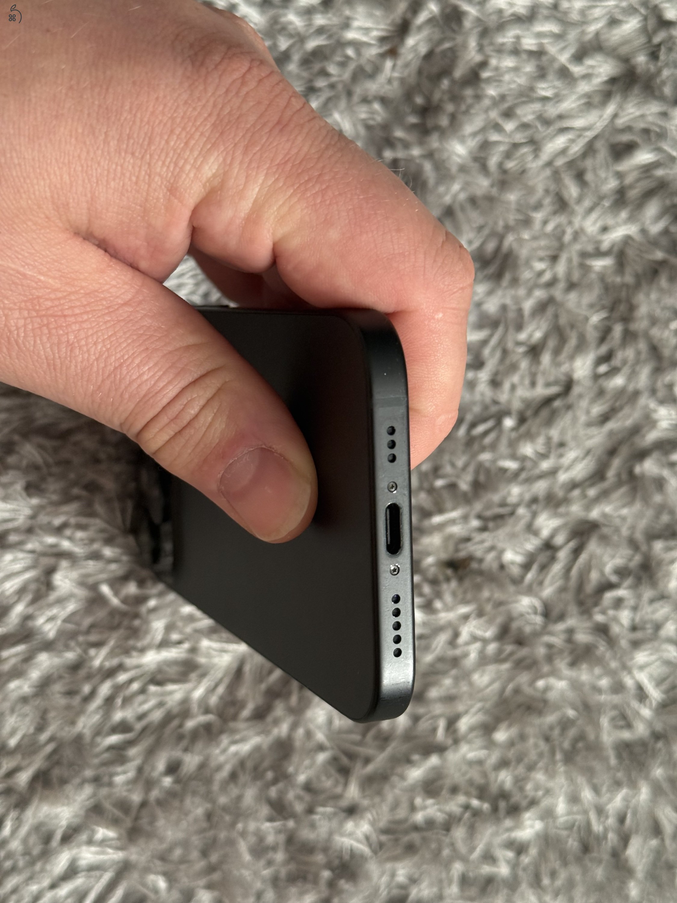 iPhone 15 fekete 128GB