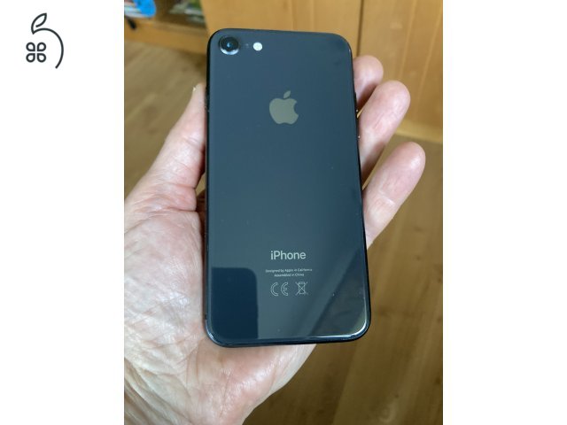 iPhone 8 fekete, 64 GB hibátlan, karcmentesen eladó