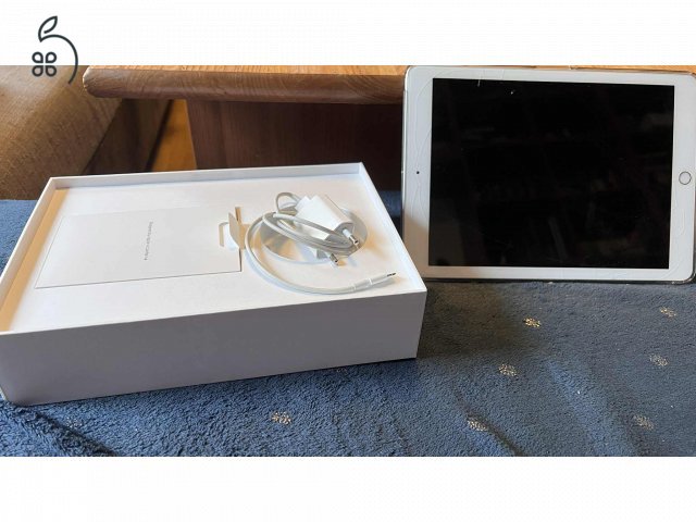 Apple iPad 6. generációs 32 GB