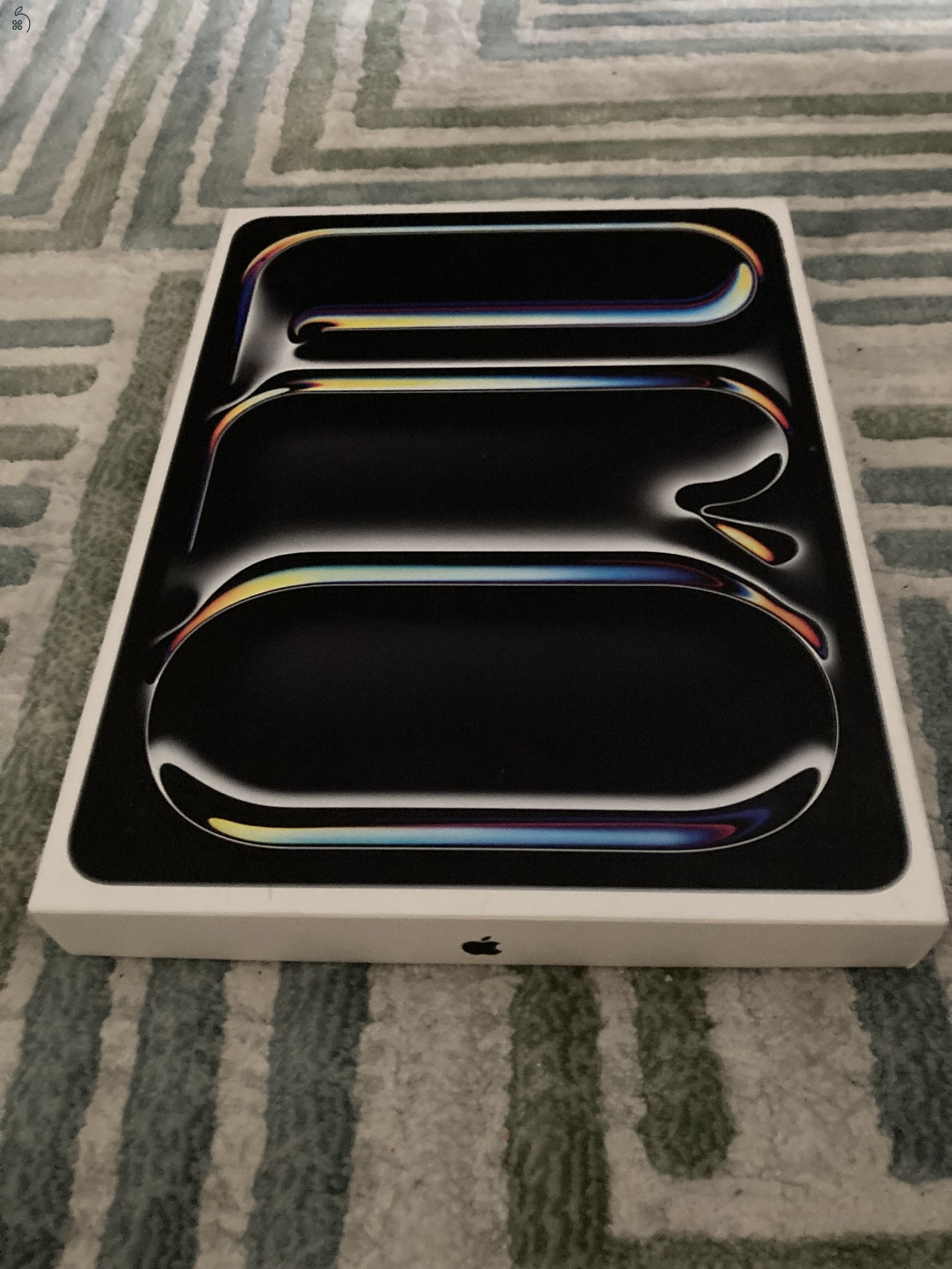 Vadonatúj iPad PRO 13” M4 CHIP 256GB WIFI, 1 év Apple garancia!