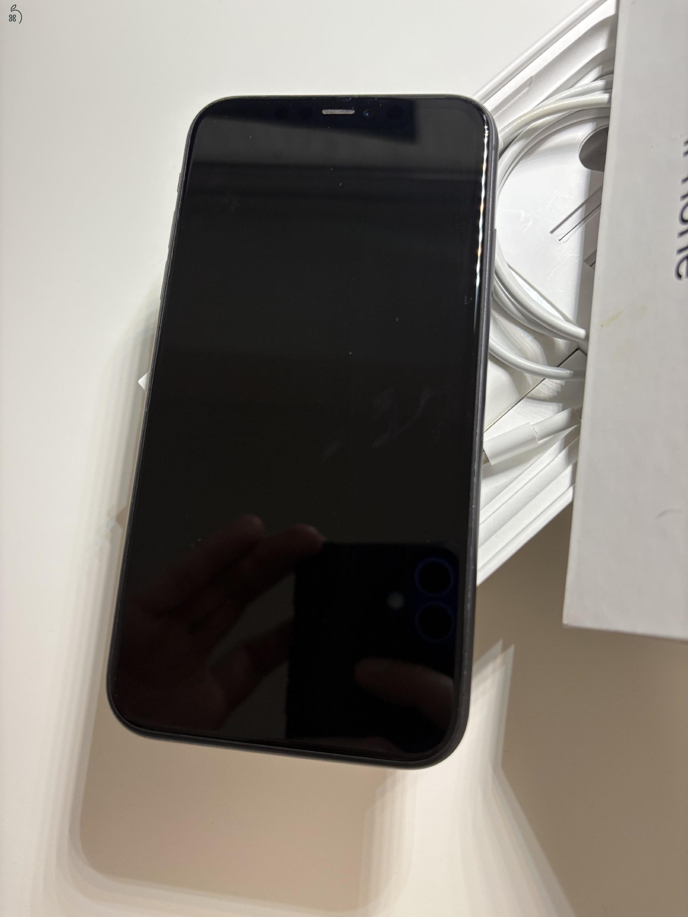 iPhone 11 Black 64 GB